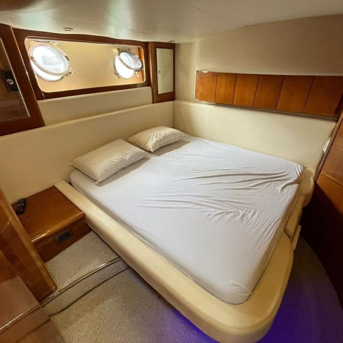 Intermarine 520 Full