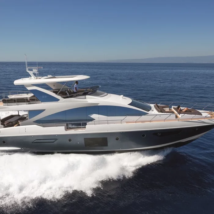 Azimut 83