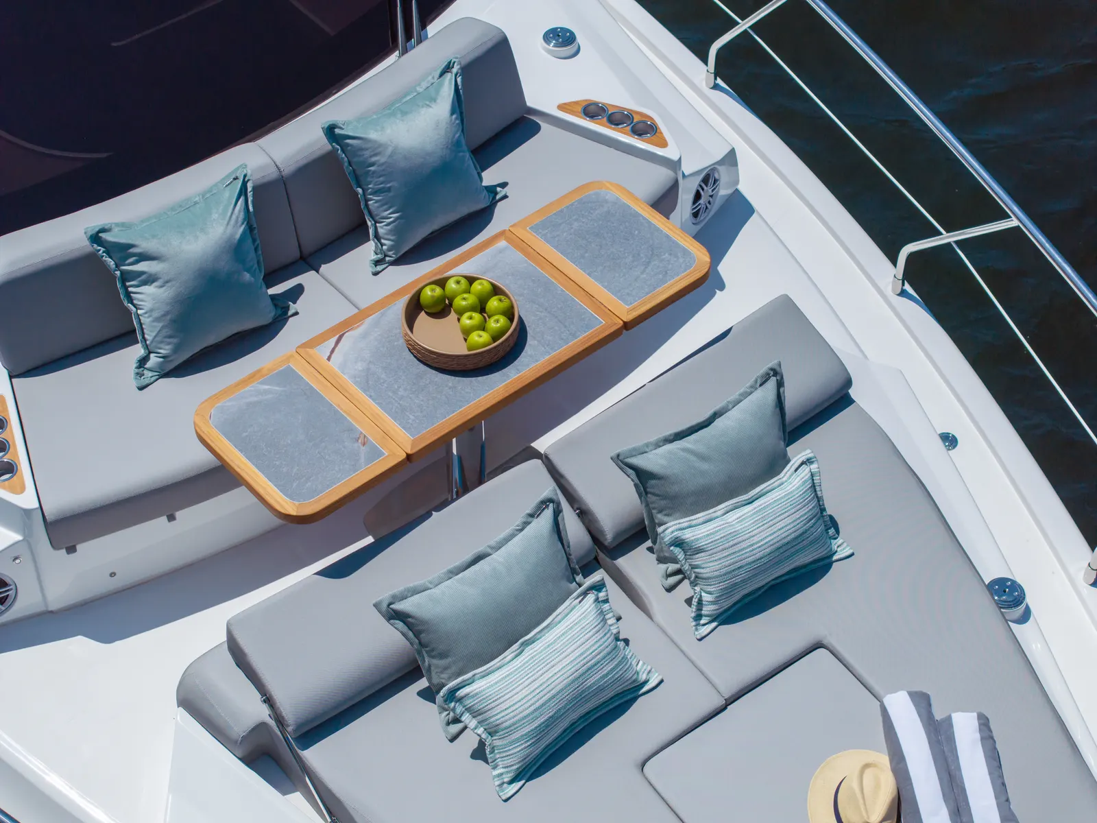 Intermarine 60