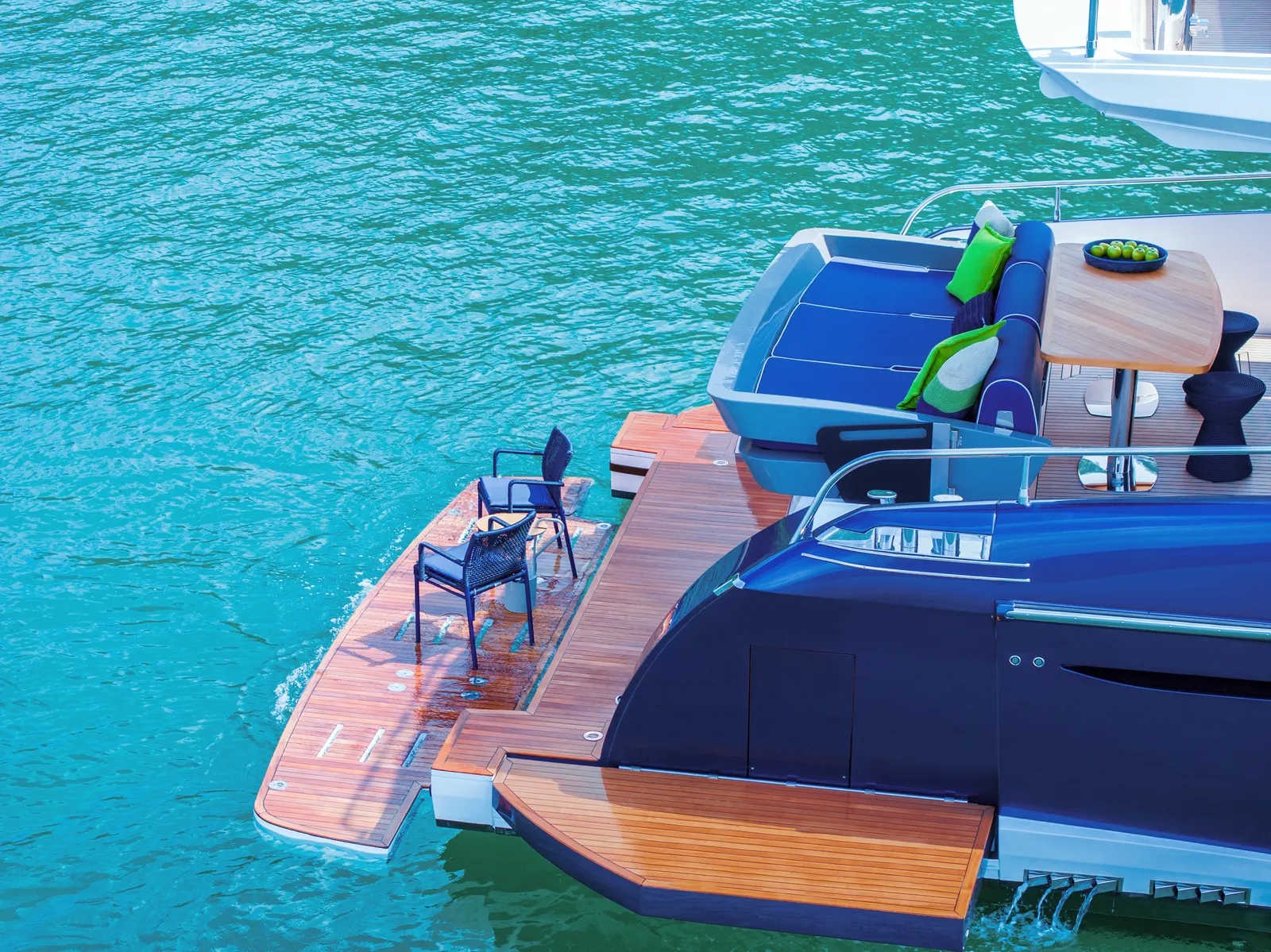 Intermarine 70